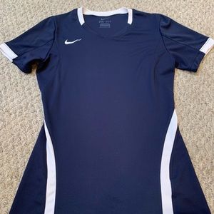 Women’s Nike shirt